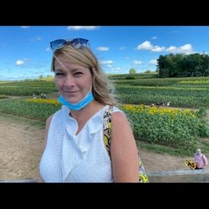 Meet your Posher, Dawn